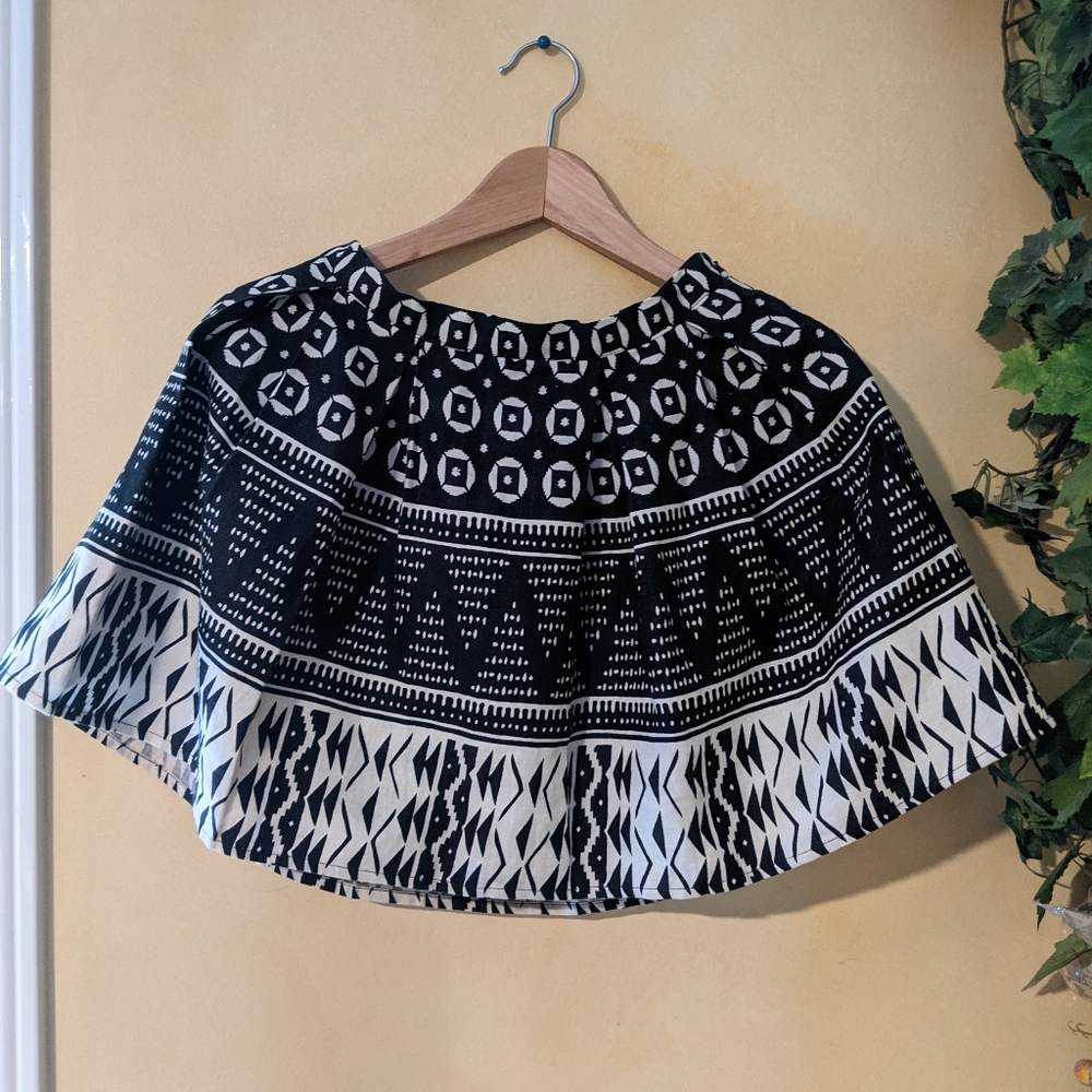 Patterned skirt